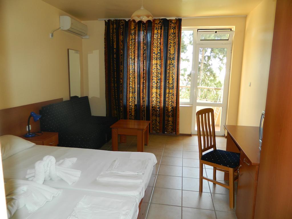 Family Hotel Privileg Slantschew brjag Zimmer foto