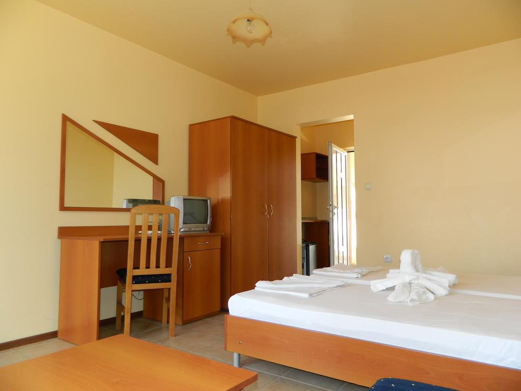 Family Hotel Privileg Slantschew brjag Zimmer foto