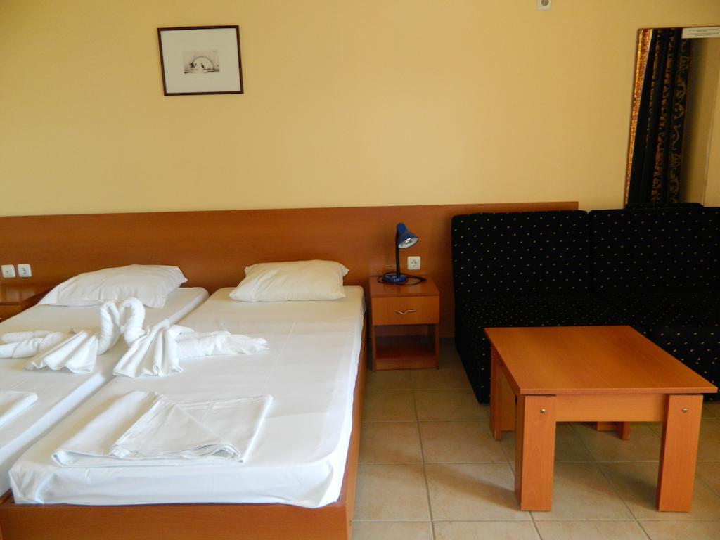 Family Hotel Privileg Slantschew brjag Zimmer foto